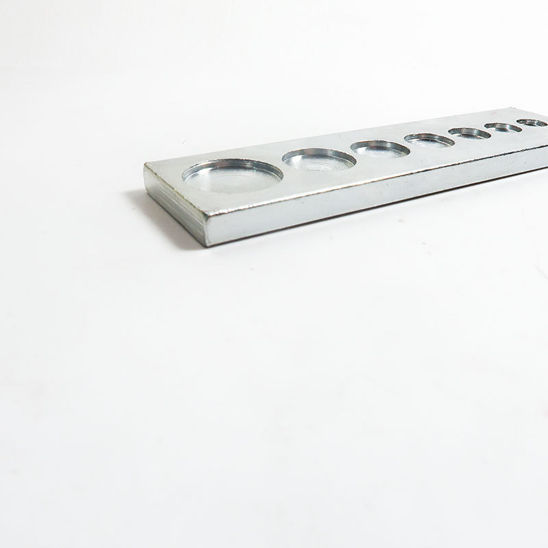 7 in One Bottom Plate Hole Pun - Leatherwork Rivet Setter recension och pris