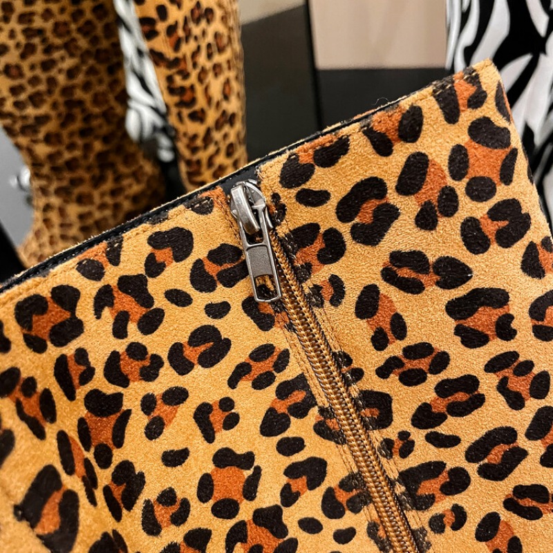 2023 Leopard Print Suede Calf  - Leatherwork Free Patterns recension och pris